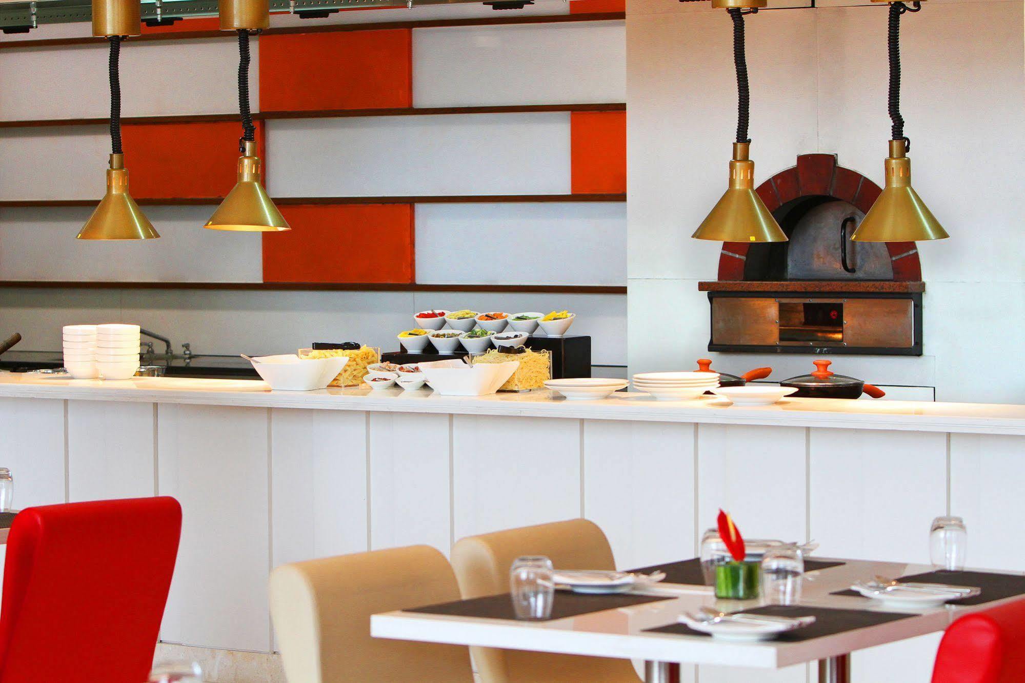 Ibis Pune Viman Nagar - An Accor Brand Buitenkant foto